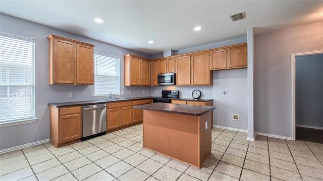 Building Photo - 2912 Clear Creek Dr