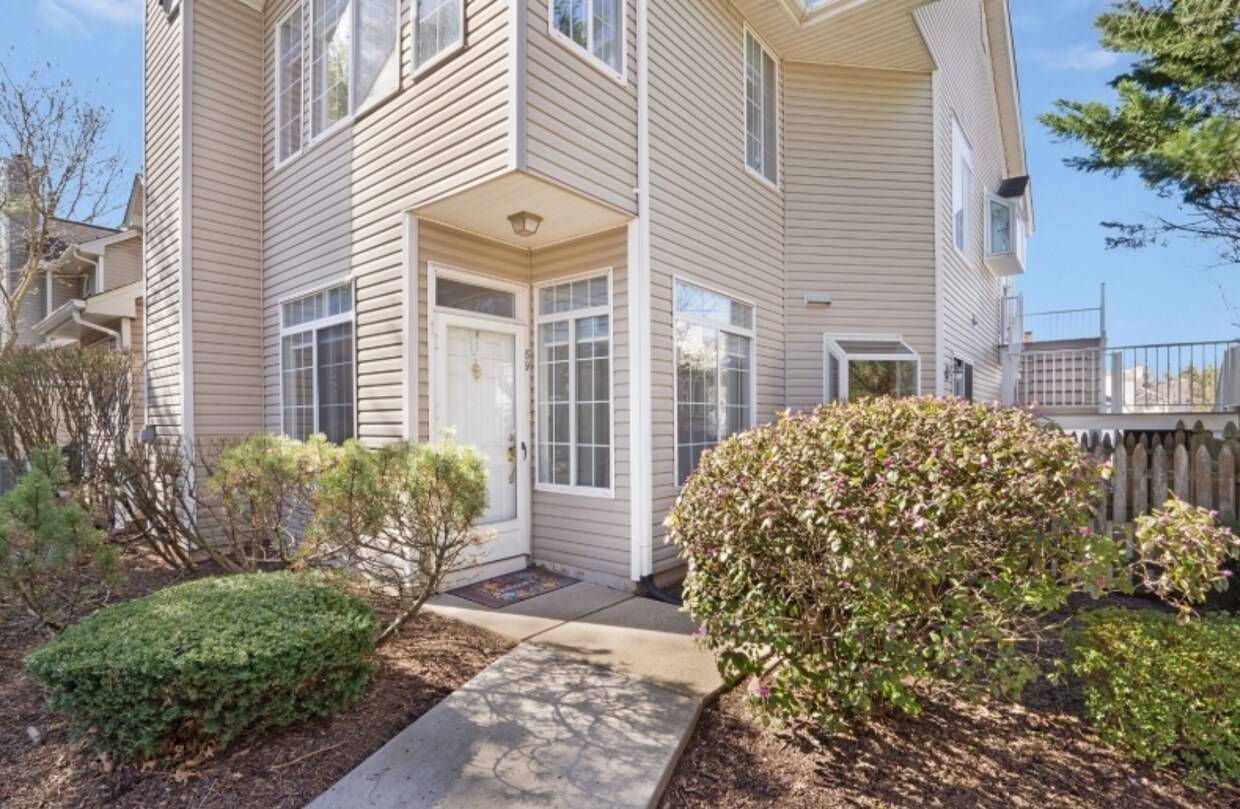 Foto principal - 89 Birchwood Rd