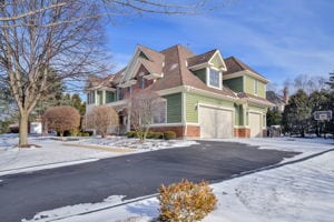 Foto del edificio - 3N943 Walt Whitman Rd