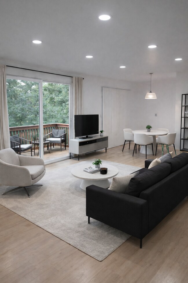 Foto del edificio - All New Luxury Living In Plymouth