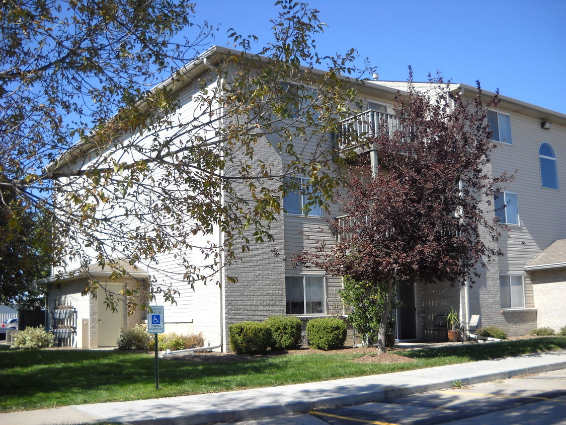 Foto principal - Huntington Apartments