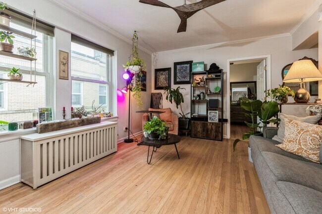 Foto del edificio - 1419 W Catalpa Ave