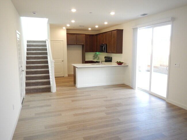 Building Photo - 3613 Misty Lk Dr