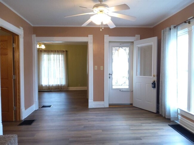 Building Photo - 3 Bedroom 1 Bathroom Home in Goshen!