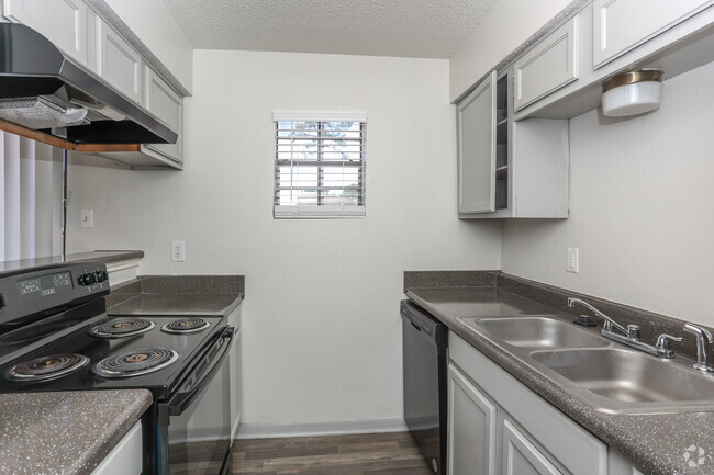 2BR, 2BA - B2 - 1014SF Kitchen - WESTRIDGE APARTMENTS