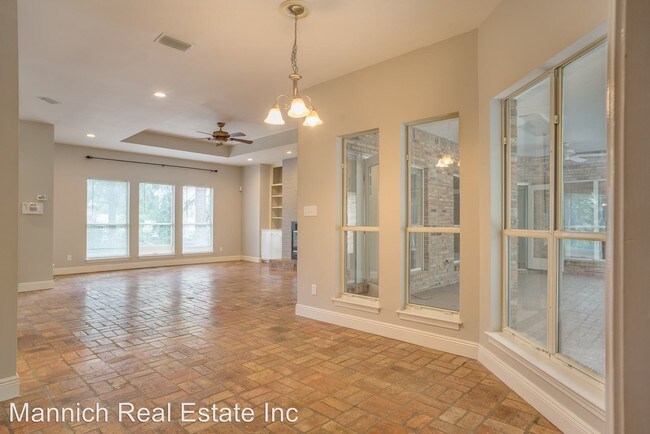 Foto del edificio - 21890 Country Woods Dr