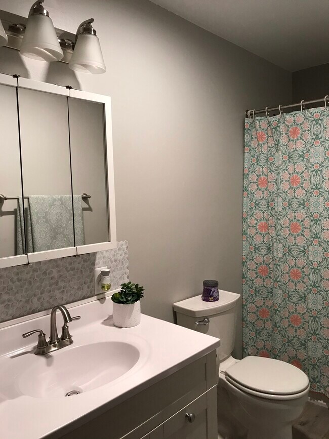 Foto del edificio - 260 N 725 W