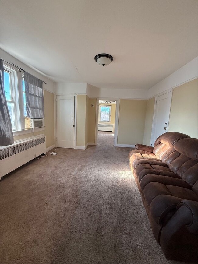 Building Photo - 438 Euclid Ave