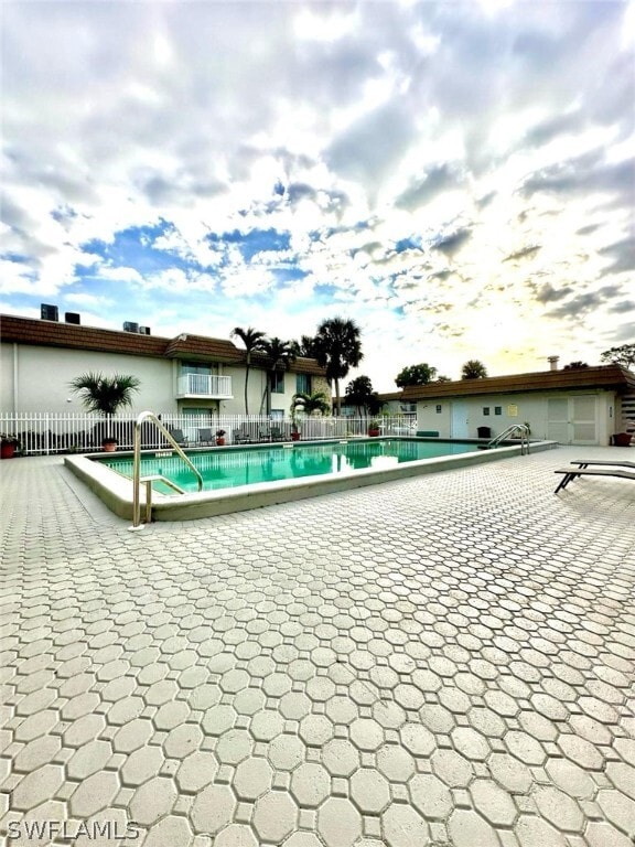 Building Photo - 1830 Maravilla Ave