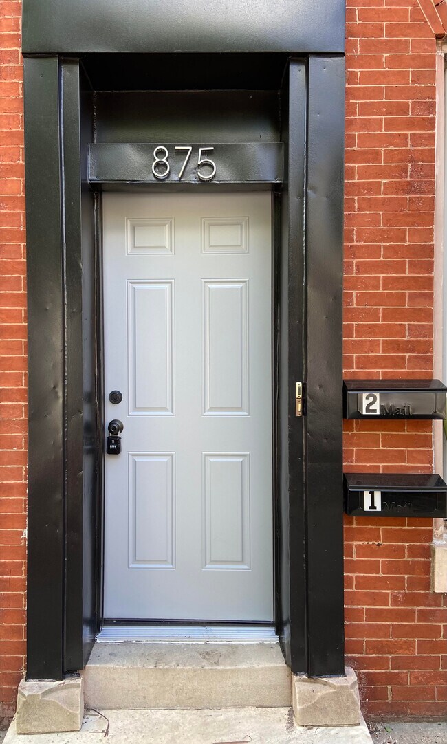 Front Door - 875 W Lombard St