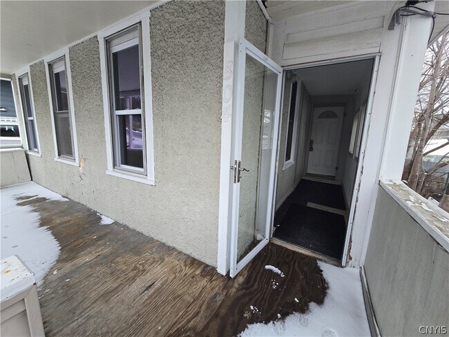 Foto del edificio - 804 E Division St