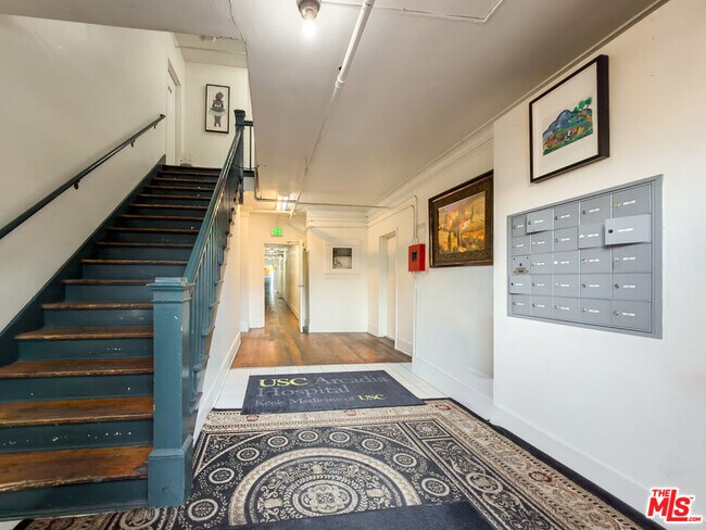 Building Photo - 434 S Rampart Blvd