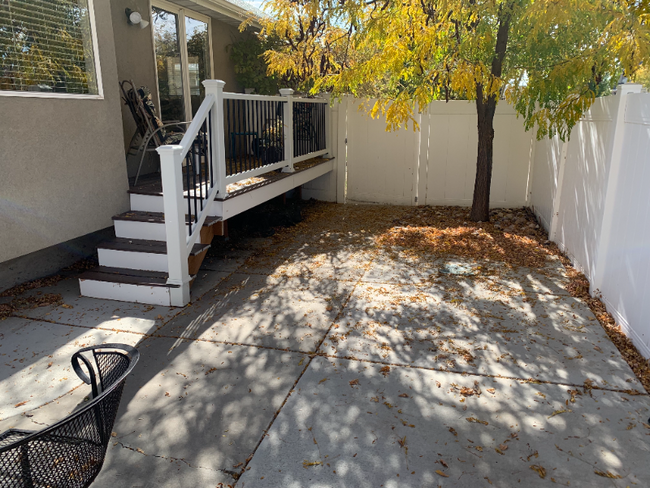 Building Photo - 6772 Spring Oak Dr