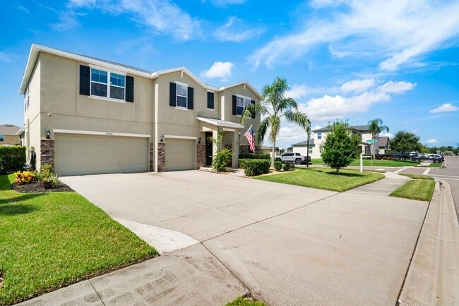 Foto del edificio - Your Dream Home Awaits!!!