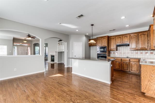 Building Photo - 2705 White Rock Dr
