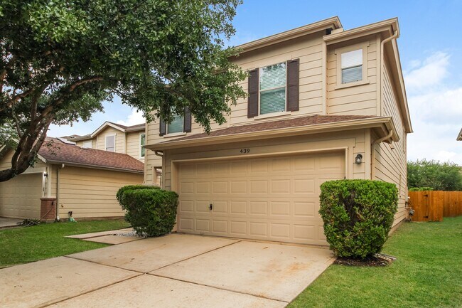 Foto del edificio - 439 Remington Park Ct
