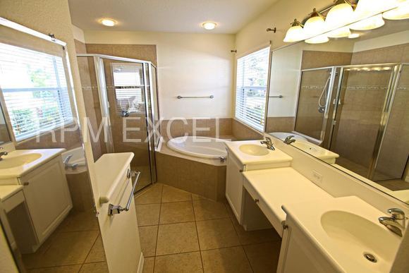 Building Photo - 11517 Dancing River Dr