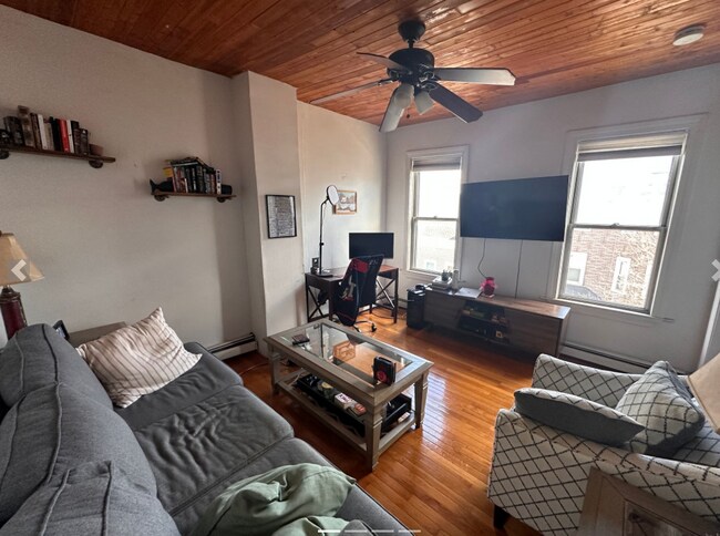 Foto del edificio - 62 I St