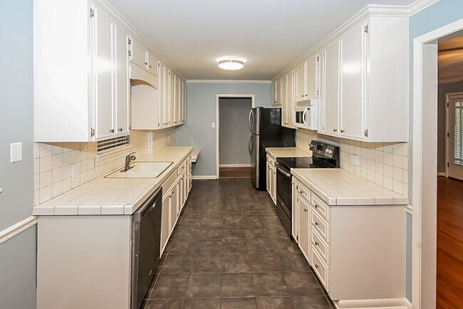 Foto del edificio - 808 Ridgecrest Dr