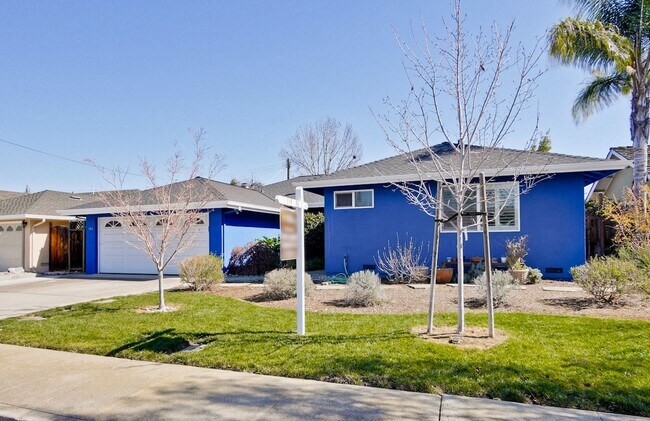 Foto del edificio - Wow! What a Great Home! Available Soon!