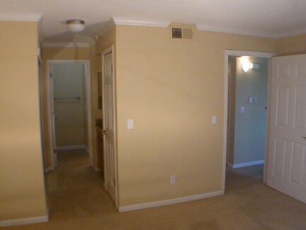 Halls off Bedroom - 885 Halidon Way