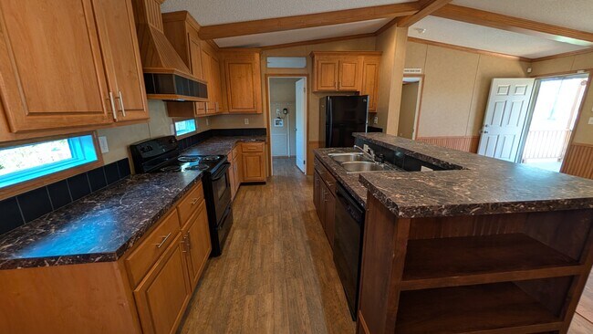 Foto del edificio - 4804 Saint Andrews Chu Rd