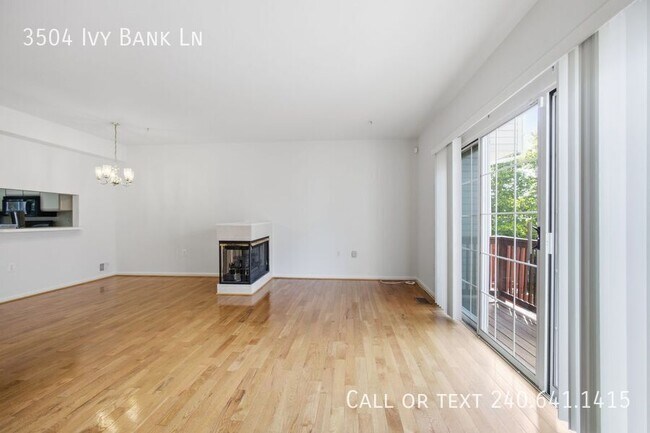 Foto del edificio - 3504 Ivy Bank Pl