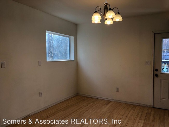 Building Photo - 3 br, 1 bath House - 2312 Freedom Dr