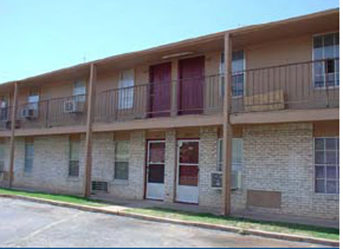 Primary Photo - Spanish Arms Apartments