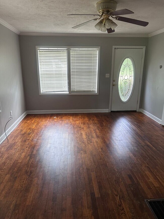 Foto del edificio - 4 Bedroom Single Family Home in Bolivar