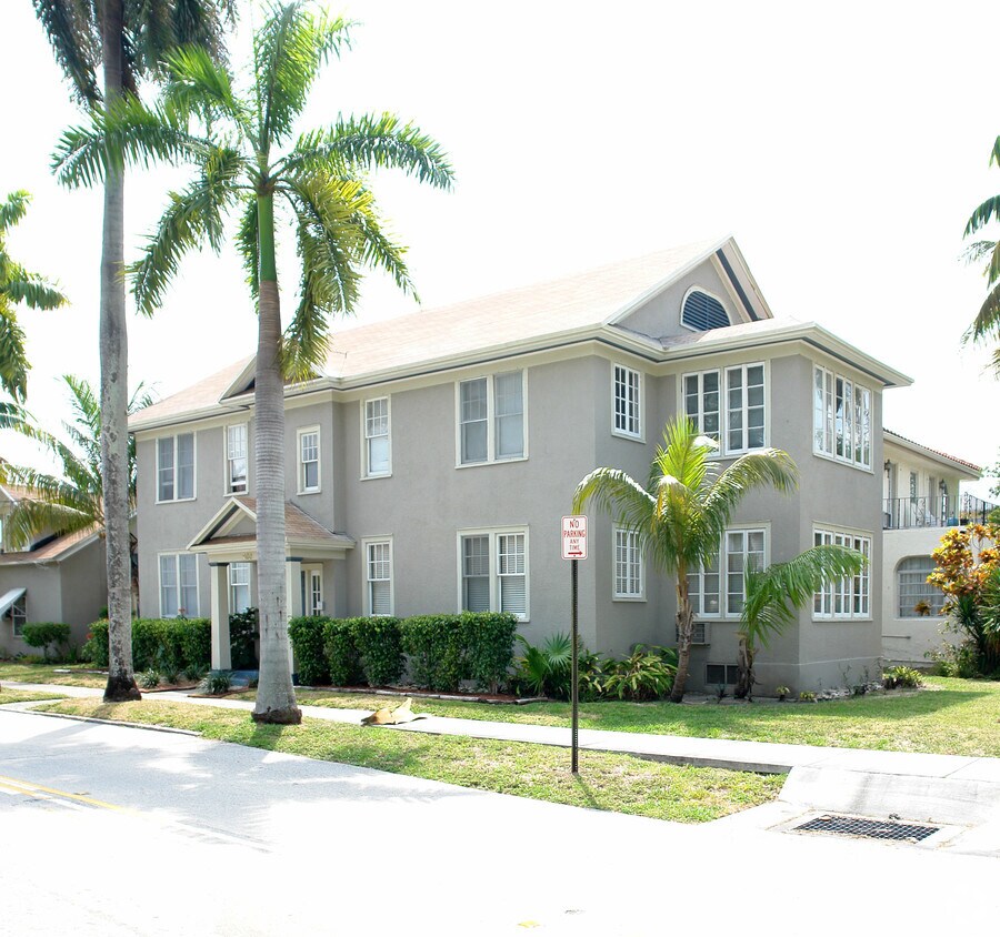 Building Photo - 206 S 15th Ave