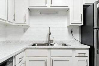 9400 Hurstbourne Park Blvd-123.jpg - The Rye Apartments