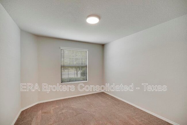 Building Photo - 31664 Bard Ln