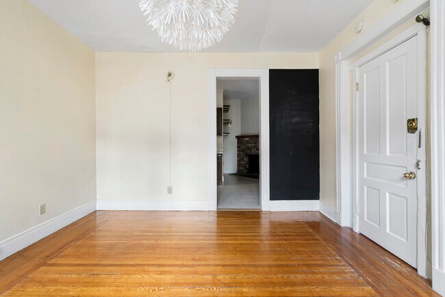 19Lynwood #2 BR - 19 Lynwood Pl