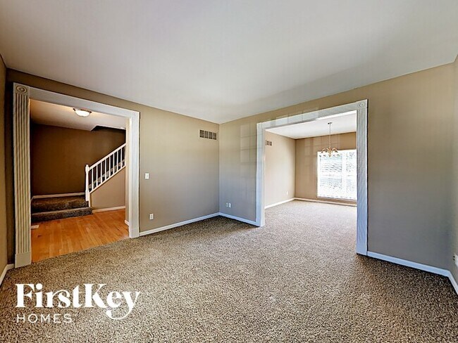 Foto del edificio - 74 Huckleberry Ct