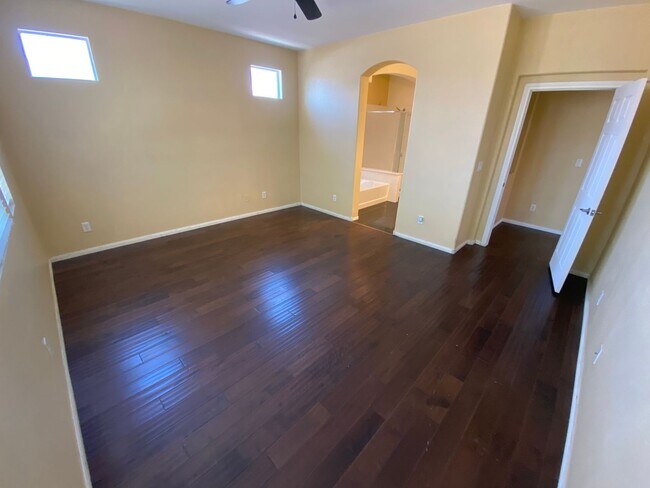 Foto del edificio - Beautiful 3 bed/2 bath home located in the...