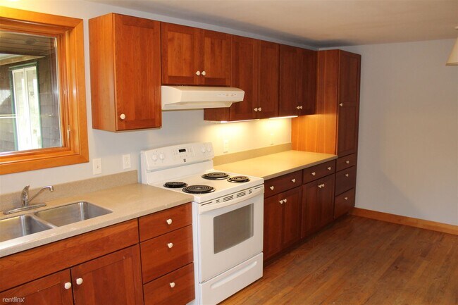 Building Photo - 3 br, 1.5 bath House - 310 Biscuit City Rd