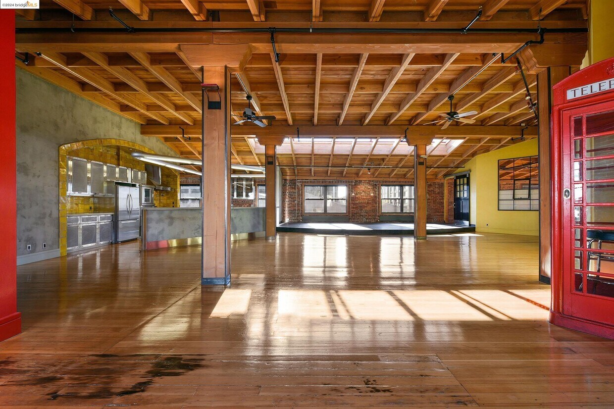Foto principal - 299 3rd St