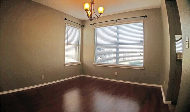Foto del edificio - 13302 Bennington Ln