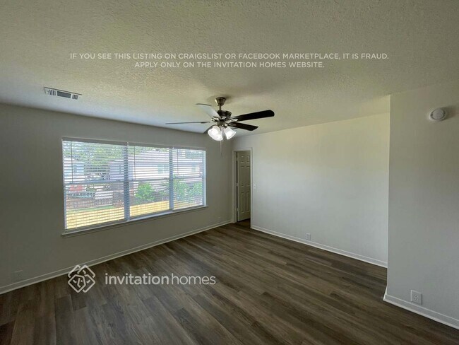 Foto del edificio - 17634 S Summit Canyon Dr