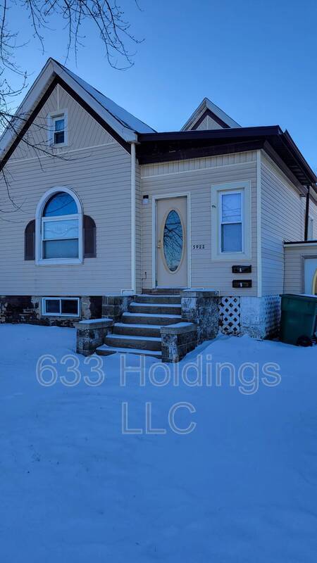 Primary Photo - 5911 SW Adams St