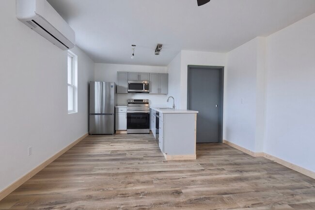 Building Photo - 401 Brinton Ave