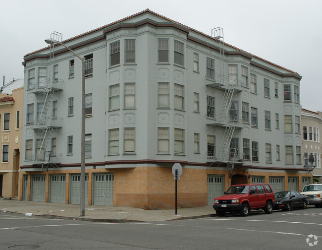 Building Photo - 2201 Francisco St
