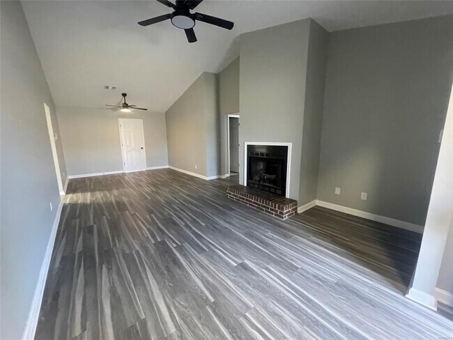 Building Photo - 7048 Epperson Dr