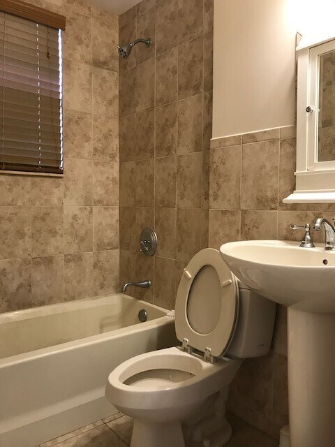 Bathroom - 242 Madeira Ave
