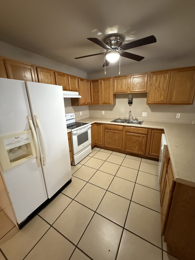 Building Photo - 59 Deer Valley Ct