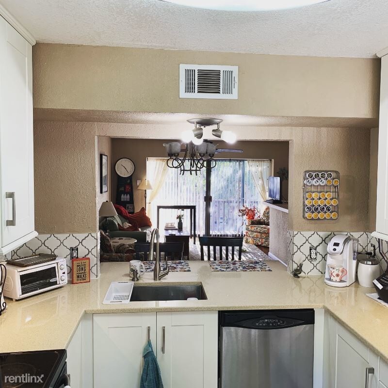 Primary Photo - 3 br, 3 bath Condo - 4553 N O'Connor Rd