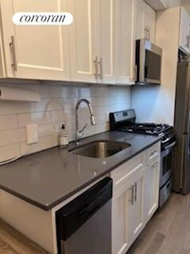 Foto del edificio - 821 9th Ave