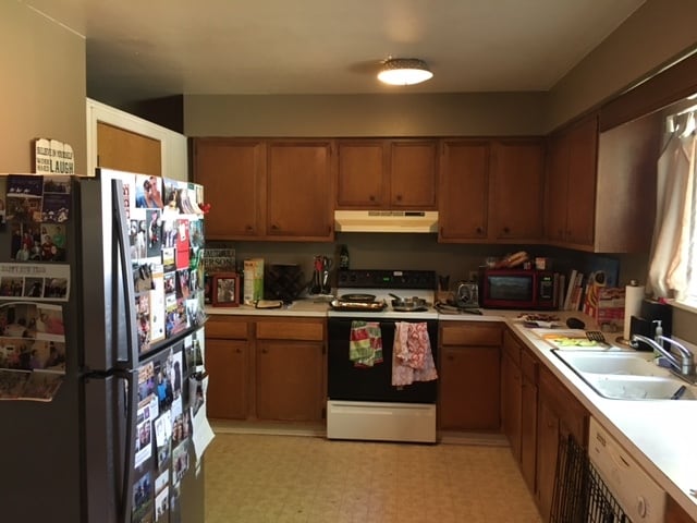 Building Photo - 1400 Brentwood Dr