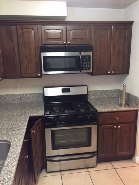 Foto del edificio - 11626 Gorham Ave